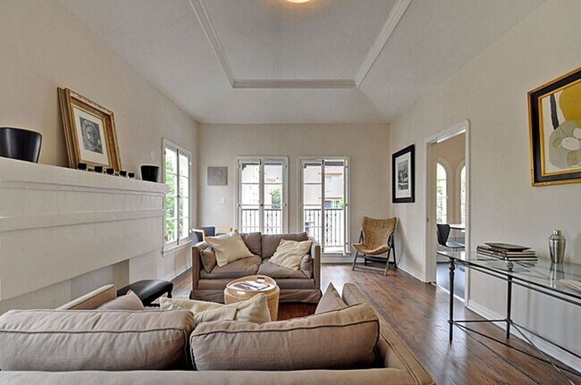 Foto del interior - 335 S Cloverdale Ave