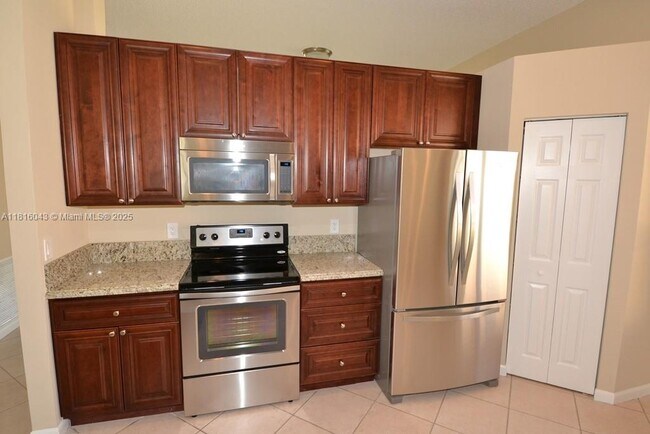 Foto del edificio - 13180 NW 19th St
