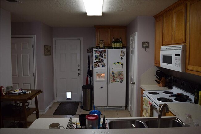 Foto del edificio - 412 Freeman Ave