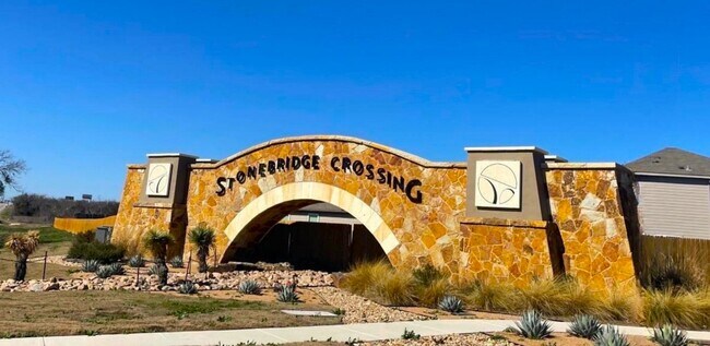 Foto del edificio - 1008 Riverdale Cove