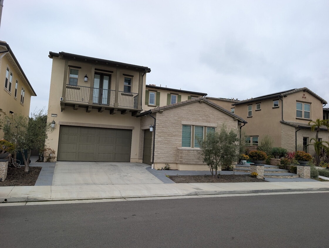 Foto del edificio - 5201 Goldenrod Cir