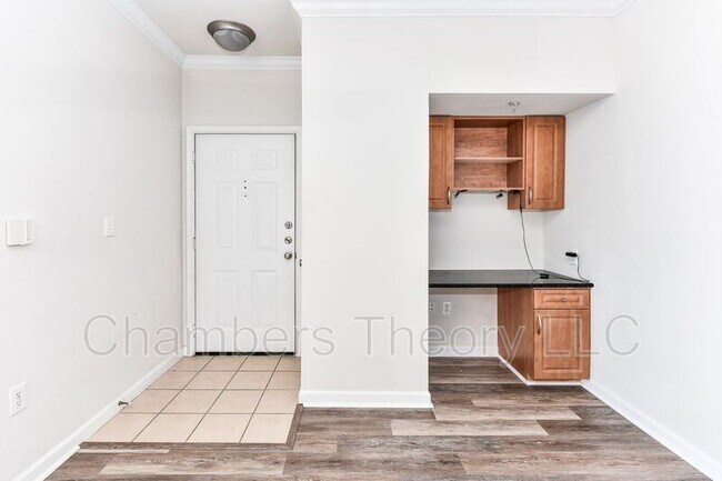 Foto del edificio - 12104 Garden Grove Cir