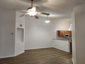 Building Photo - 6019 Scotchwood Glen