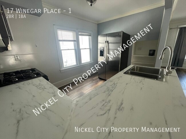 Building Photo - 17 Winegar Pl