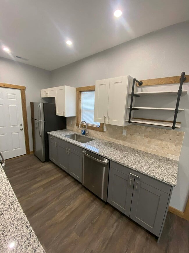 Foto del edificio - 731 S Taylor St