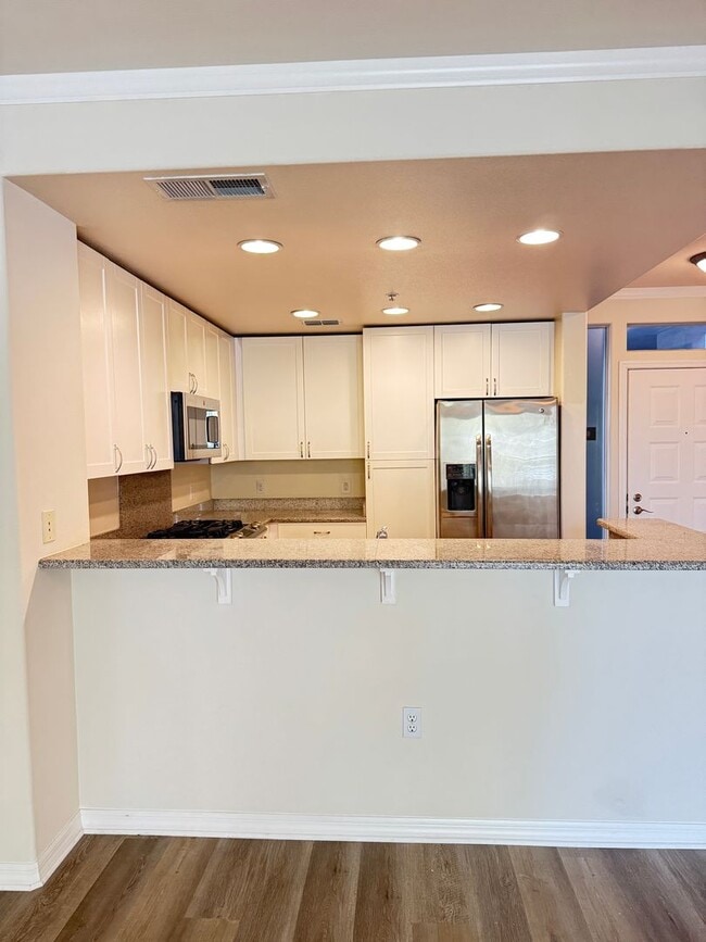 Photo - Large Santa Clara 1 Bedroom Condo in River...