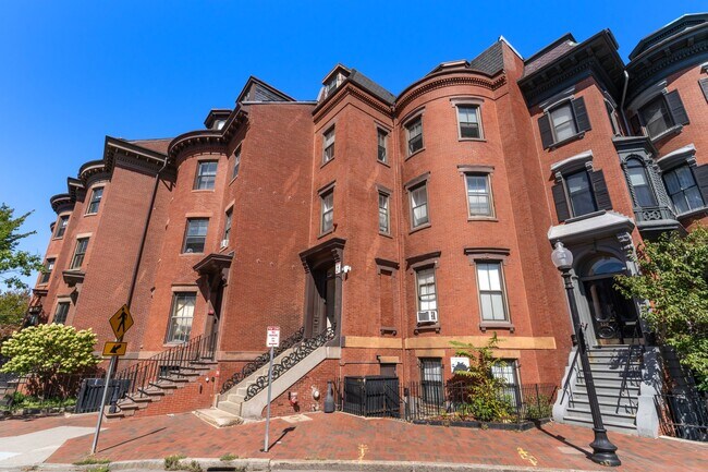 Foto del edificio - 530 Massachusetts Ave