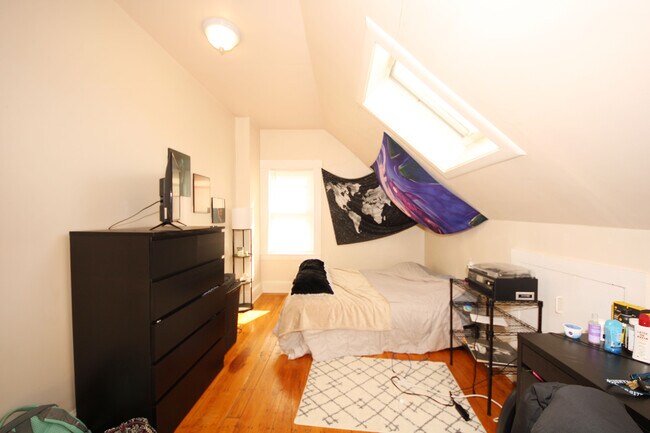 Foto del edificio - 64 Bedford St