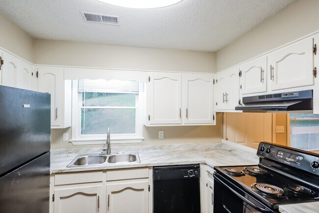 Foto del edificio - Charming 4 Bedroom in Tuscaloosa!