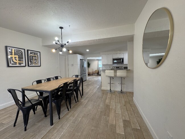 Foto del edificio - 10996 106th Ave N