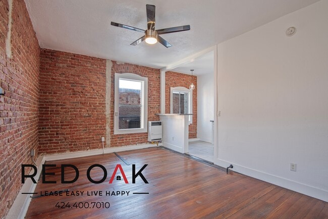 Building Photo - 5407 Sierra Vista Ave