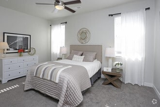 Parc on Center Apartments & Townhomes photo'