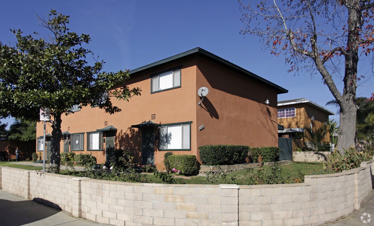 Primary Photo - 10390 Kimberly Ave