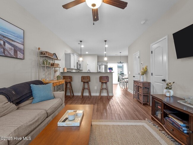 Building Photo - 63 Outrigger Dr