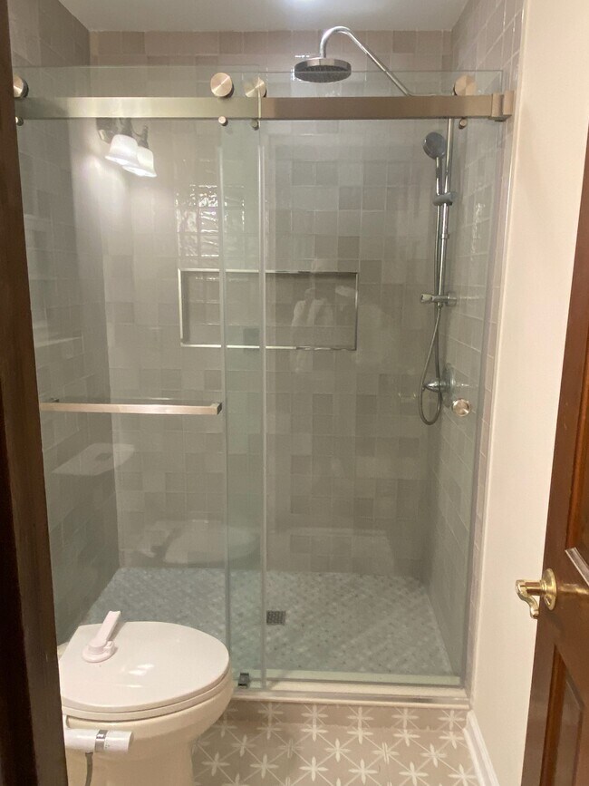 Foto del edificio - 39 N Basilica Ave