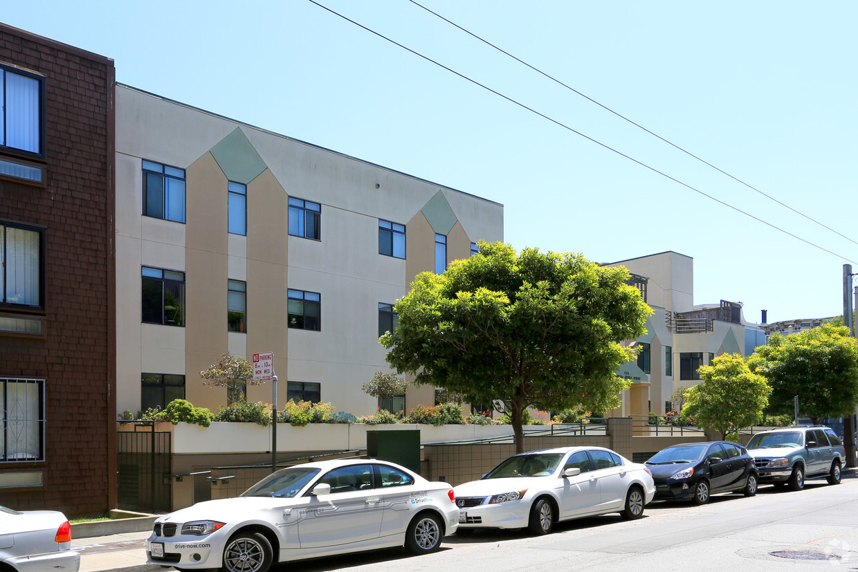 Building Photo - Junipero Serra House