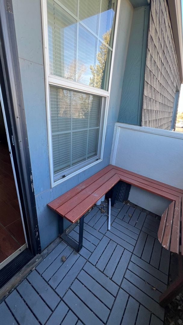 Foto del edificio - 9250 E Girard Ave