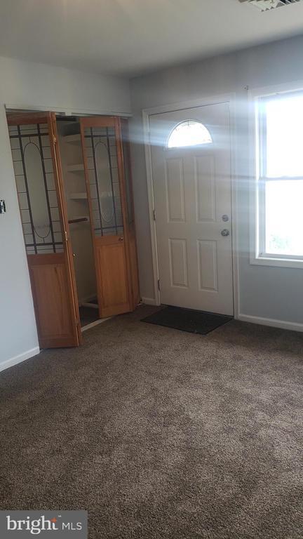 Building Photo - 212 Allendale Dr