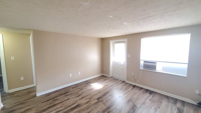 Foto del edificio - 602 S Hendry Ave