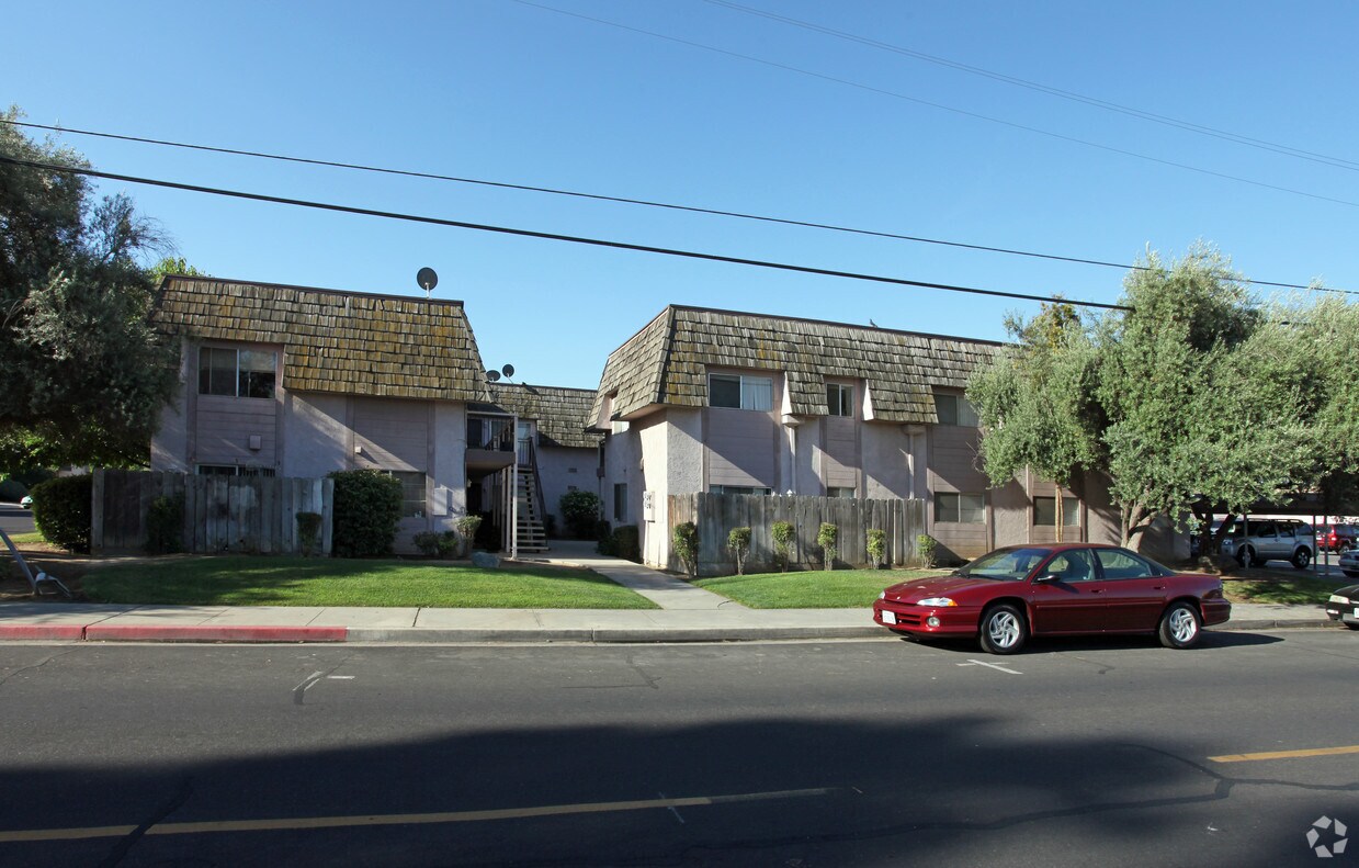 Building Photo - 1091 N Bates Ave