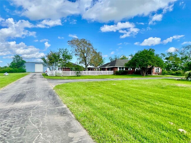 Foto del edificio - 35025 State Hwy 288