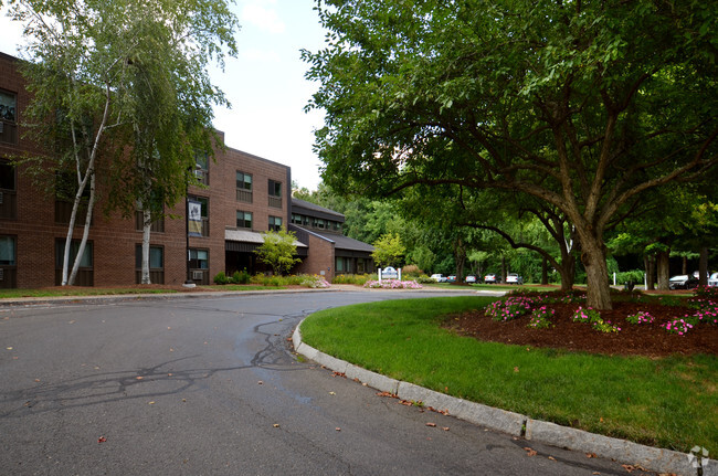 Building Photo - Naubuc Green Apartments