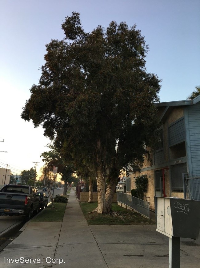 Building Photo - 14733 Nelson Ave