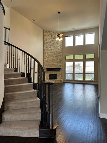 Foto del edificio - 12334 Maplecrest Dr