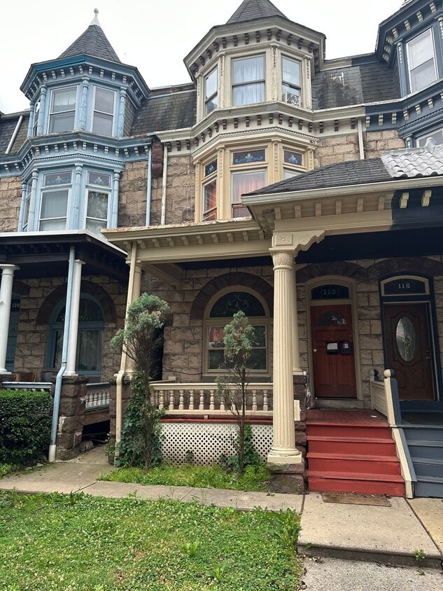 Primary Photo - 118 Windsor St
