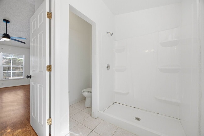Building Photo - 1804 Staysail Dr