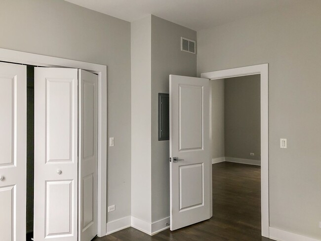 Foto del edificio - 2620 N Rockwell St