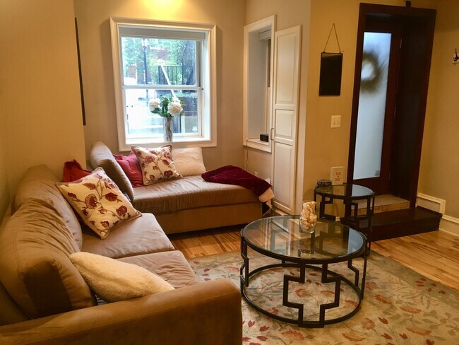 Foto del edificio - 2232 13th St NW