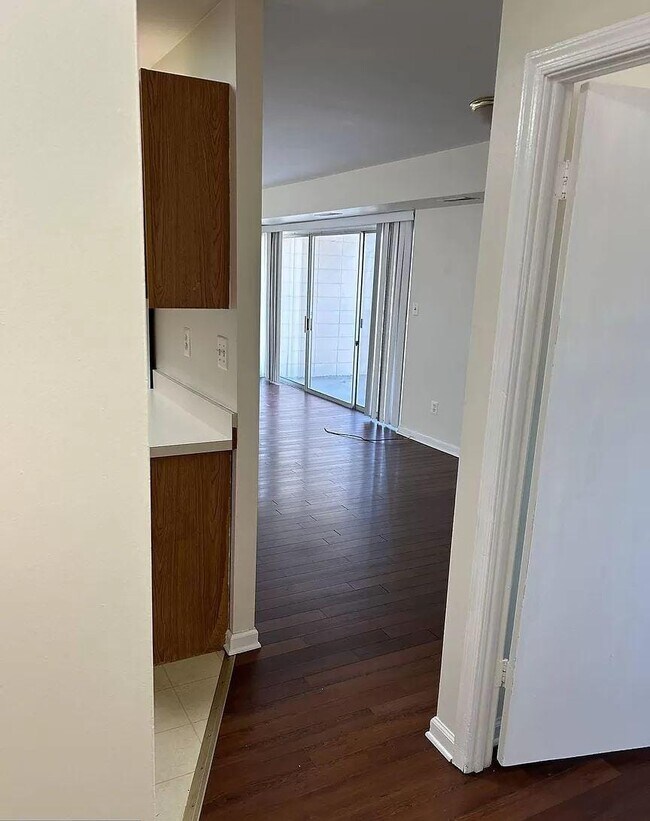Foto del edificio - 5546 Karen Elaine Dr