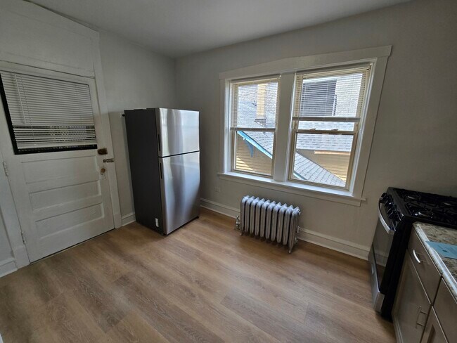 Foto del edificio - 4827 N Springfield Ave