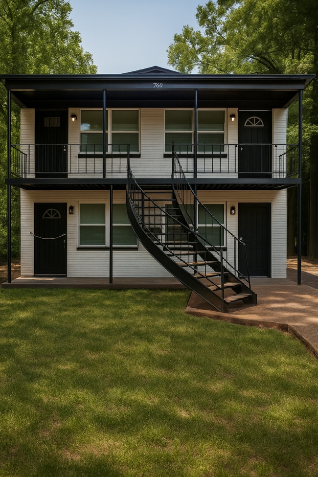 Building Photo - 760 Richmond Ave