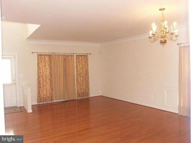 Building Photo - 18486 Quantico Gateway Dr