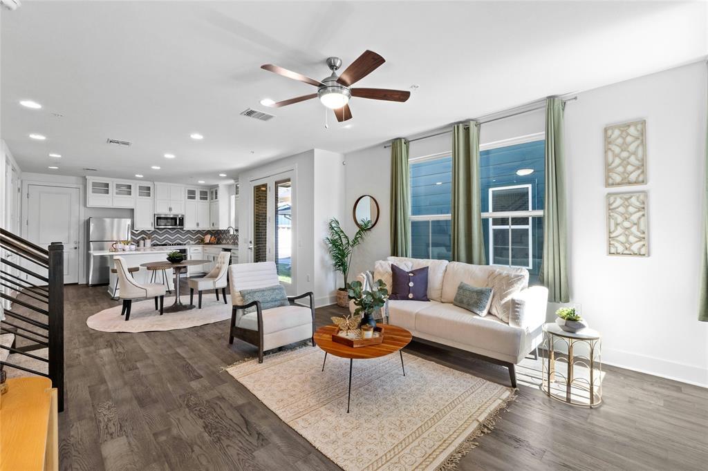 Foto principal - 2516 Simond Ave