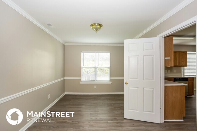 Foto del edificio - 196 Stallings Mill Dr