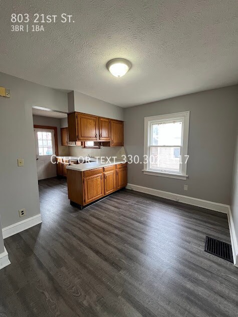 Foto del edificio - 803 21st St NW