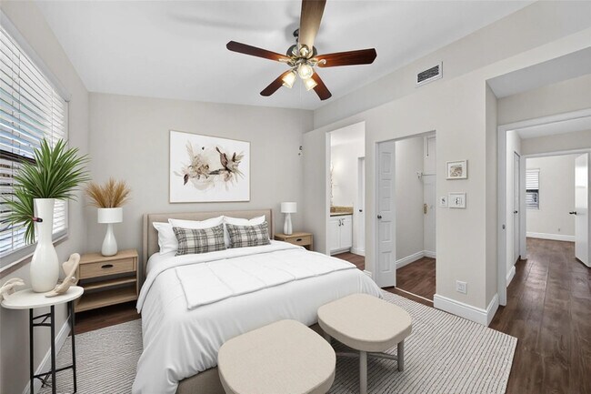 Foto del edificio - 1921 NE 15th Ave