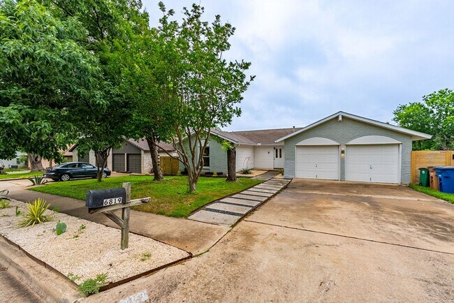 Foto del edificio - South Austin Sanctuary: Elevated Living, Urban Comfort, Premier Location