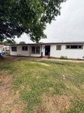 Building Photo - 1513 N Buckner St