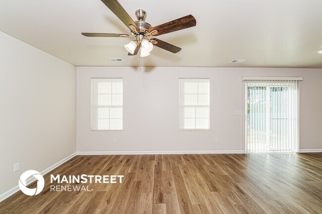 Foto del edificio - 130 Stevens Cv Dr