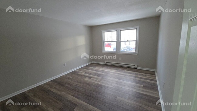 Building Photo - 208 Columbus St