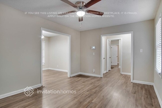 Building Photo - 1429 David Cir