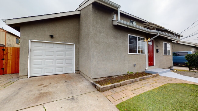 Building Photo - 1006 Tilton Ave