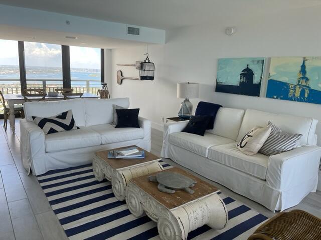 Foto del edificio - 3000 N Ocean Dr
