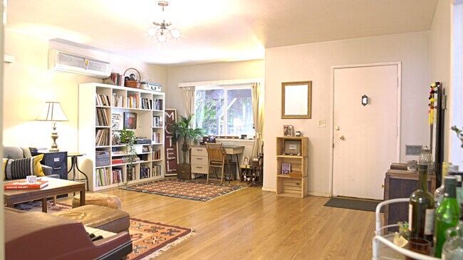 Building Photo - 415 S Avenue 56