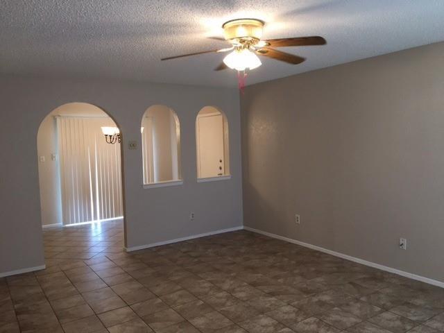 Building Photo - 1413 Eagle Pass Dr