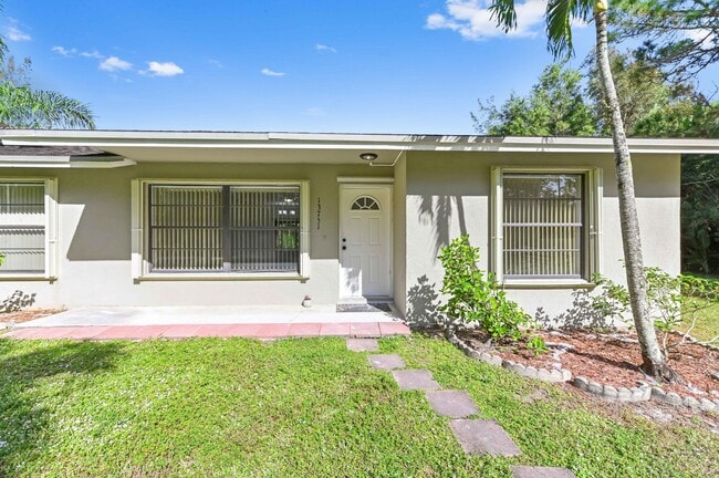 Building Photo - 13751 59th Ln N